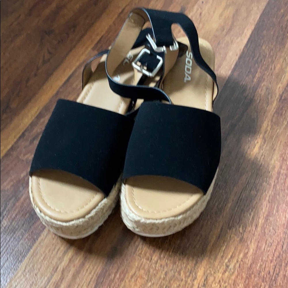 Soda Sandel platform